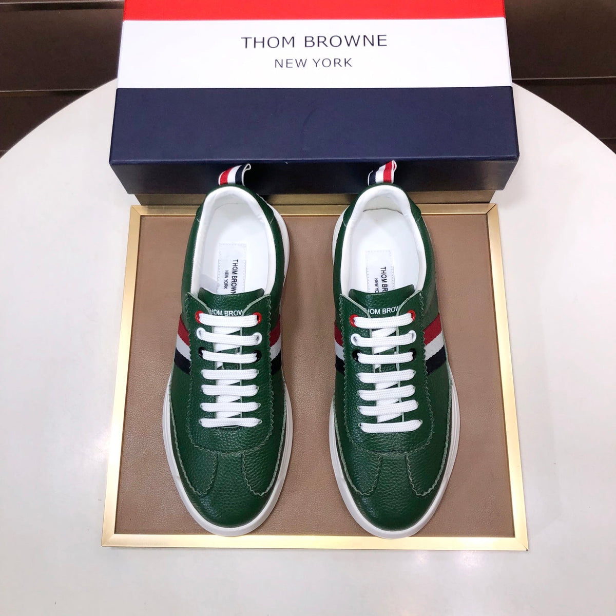 Full-Grain Leather Sneaker — Breathable Premium Sole